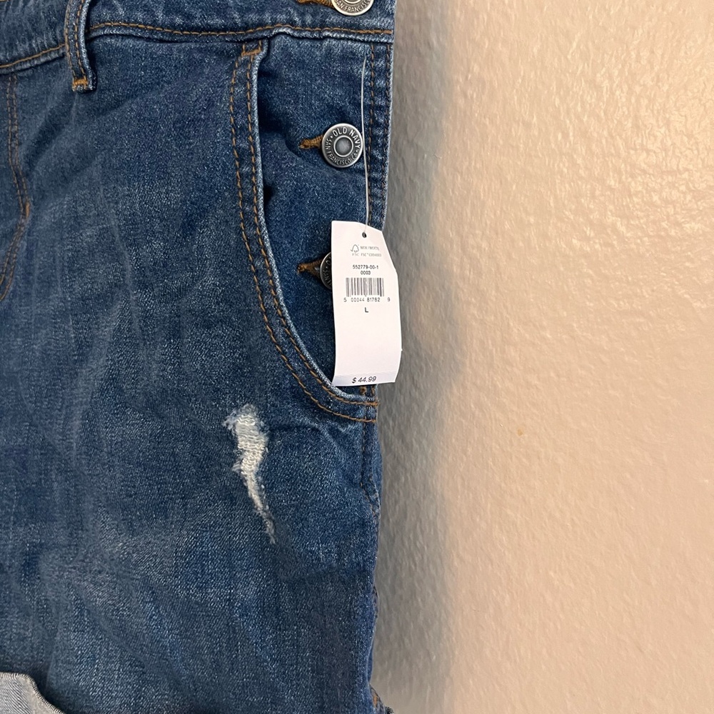 Old Navy | Overall Shorts - Picture 2 of 6
